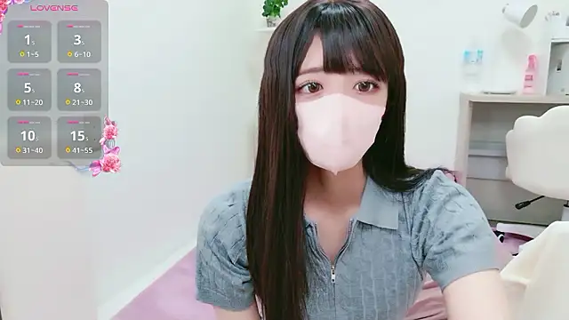 Reina Fcup online show from June 28, 2026, 3:35 am