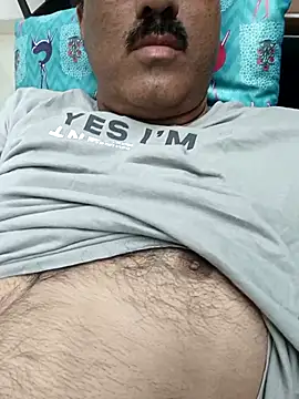 moonflower25 online show from February 21, 2026, 2:52 pm