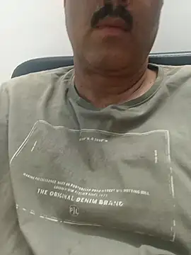 moonflower25 online show from April 10, 2026, 5:20 pm