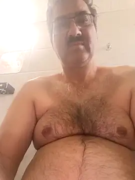 moonflower25 online show from March 20, 2026, 4:35 am