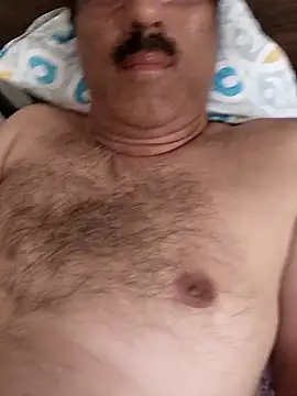 moonflower25 online show from April 24, 2026, 11:34 am