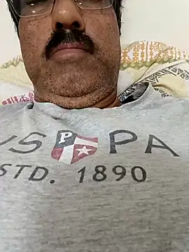 moonflower25 online show from September 15, 2025, 11:27 pm