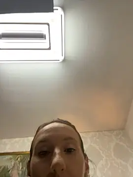 Emilia Mausi online show from December 4, 2025, 8:30 pm