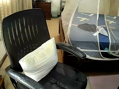 sissypamsissy online show from May 17, 2026, 10:48 am