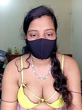 Rose-luckey online show from October 3, 2025, 5:42 am