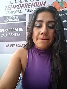 Snapshot of CAROLINE__07 chatting on November 17, 2025, 1:48 pm CAROLINE 07 online show from November 17, 2025, 1:48 pm