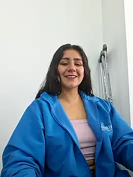 Snapshot of CAROLINE__07 chatting on November 27, 2025, 12:38 pm CAROLINE 07 online show from November 27, 2025, 12:38 pm