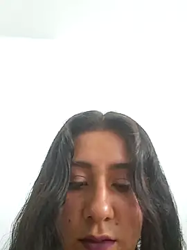 Snapshot of CAROLINE__07 chatting on November 15, 2025, 1:04 pm CAROLINE 07 online show from November 15, 2025, 1:04 pm