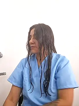 CAROLINE  07 online show from January 15, 2026, 1:36 pm