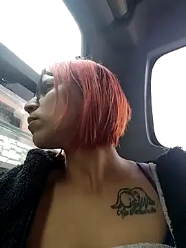 Snapshot of Zoe73_ chatting on November 12, 2025, 7:07 pm Zoe73 online show from November 12, 2025, 7:07 pm