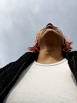 Snapshot of Zoe73_ chatting on December 3, 2025, 7:24 pm Zoe73 online show from December 3, 2025, 7:24 pm