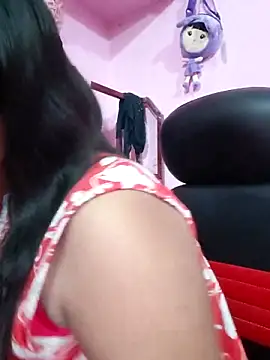 Snapshot of Redchery chatting on April 21, 2026, 4:57 pm Redchery online show from April 21, 2026, 4:57 pm