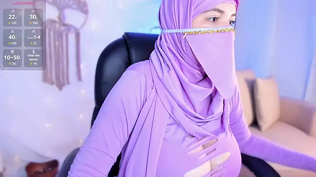 Snapshot of salma_isawwii chatting on November 4, 2025, 2:21 pm salma isawwii online show from November 4, 2025, 2:21 pm