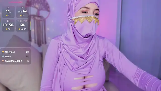 Snapshot of salma_isawwii chatting on September 13, 2025, 1:11 pm salma isawwii online show from September 13, 2025, 1:11 pm