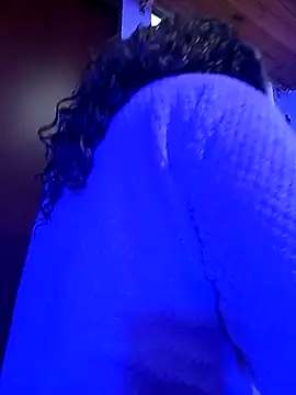 IVONNE COLLINS33 online show from March 24, 2026, 10:54 pm