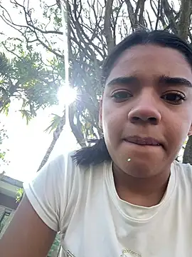 Snapshot of Miagomezx chatting on January 18, 2026, 2:53 pm Miagomezx online show from January 18, 2026, 2:53 pm