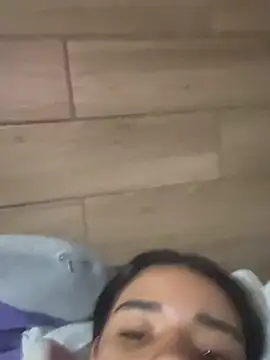 Snapshot of Miagomezx chatting on February 3, 2026, 3:04 am Miagomezx online show from February 3, 2026, 3:04 am