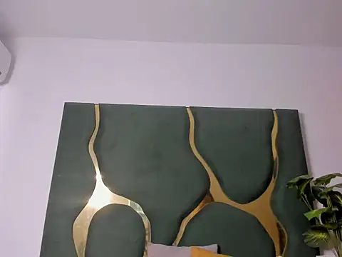 noa roseasm online show from March 27, 2026, 1:23 pm