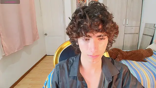 Nude Boy18 online show from November 25, 2025, 4:13 am