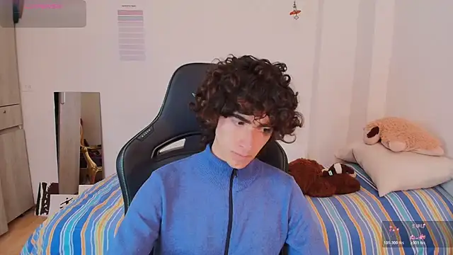 Nude Boy18 online show from March 2, 2026, 8:27 pm