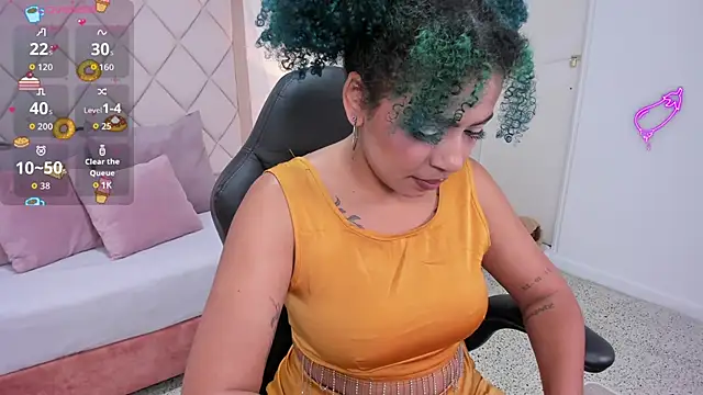 momo ayasse online show from September 17, 2025, 10:12 pm