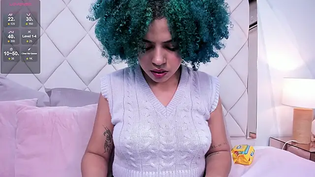 momo ayasse online show from September 18, 2025, 9:29 pm