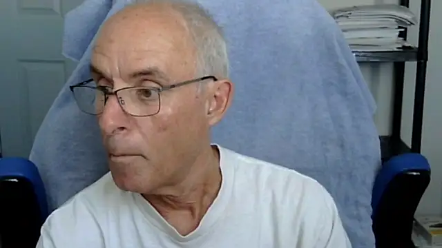 funone1999 online show from October 24, 2025, 9:14 pm