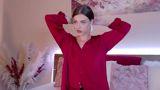 Sienna Voss online show from May 10, 2026, 11:39 pm