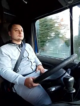 Snapshot of Amberdual chatting on October 13, 2025, 5:20 am Amberdual online show from October 13, 2025, 5:20 am