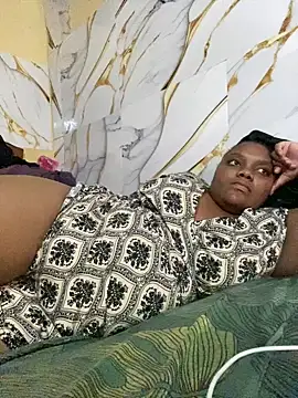 Snapshot of chubbybbw18 chatting on February 11, 2026, 9:42 am chubbybbw18 online show from February 11, 2026, 9:42 am