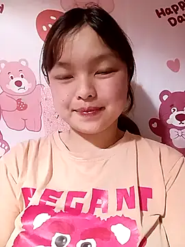 XoiXoi232 online show from December 3, 2025, 9:09 am