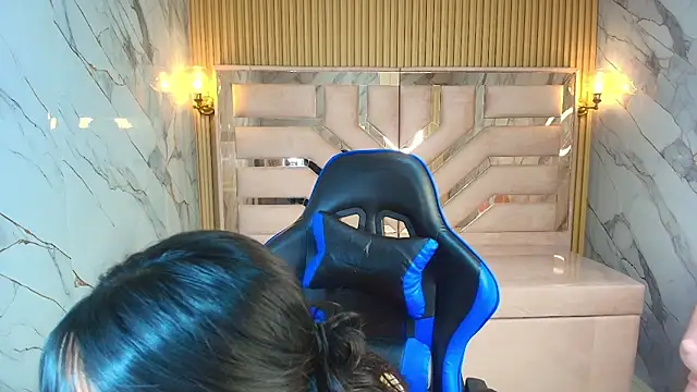 zoe r  online show from November 28, 2025, 3:17 am