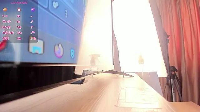 Catti Brie online show from November 22, 2025, 11:53 am