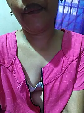 Snapshot of keralacouples11 chatting on October 18, 2025, 2:46 am keralacouples11 online show from October 18, 2025, 2:46 am