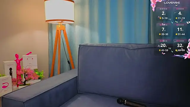Lolisin online show from May 13, 2026, 4:36 pm