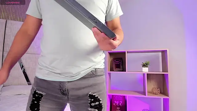 Axel grey  online show from February 26, 2026, 12:49 pm