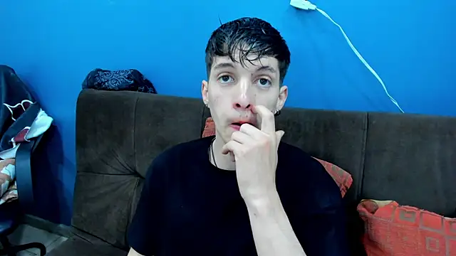 Jheampiiero online show from December 3, 2025, 12:48 pm