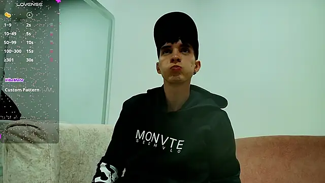 Jheampiiero online show from April 21, 2026, 9:43 pm