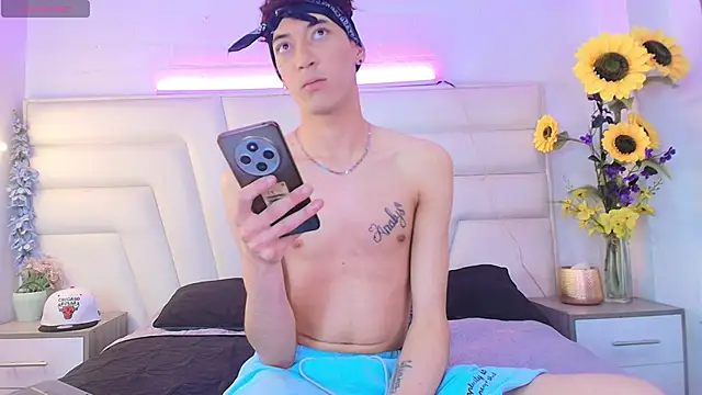 Ashton Myers online show from November 13, 2025, 8:35 pm