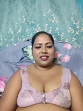 hornypriya696 online show from September 15, 2025, 6:30 pm