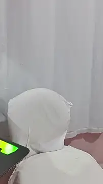 Snapshot of _SexyPetite_ chatting on November 17, 2025, 1:48 pm SexyPetite online show from November 17, 2025, 1:48 pm