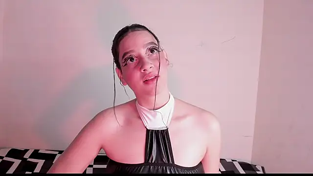 Megan Luxe online show from March 1, 2026, 4:34 am