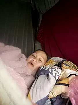 MaiHoa69 online show from December 19, 2025, 1:02 pm