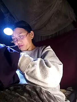 MaiHoa69 online show from March 6, 2026, 1:28 pm