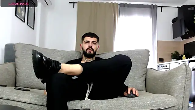 Snapshot of Killian_Vane chatting on September 12, 2025, 7:08 am Killian Vane online show from September 12, 2025, 7:08 am