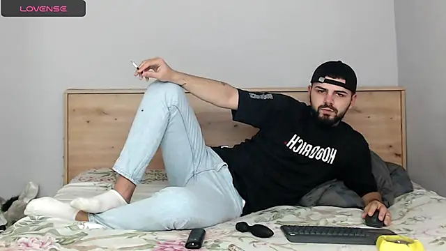 Snapshot of Killian_Vane chatting on October 7, 2025, 5:36 pm Killian Vane online show from October 7, 2025, 5:36 pm