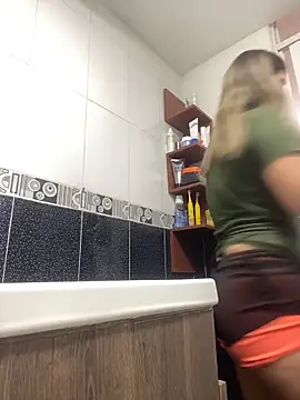 Abby-LS online show from December 18, 2025, 2:10 pm