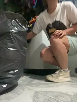 Abby-LS online show from November 30, 2025, 1:17 am