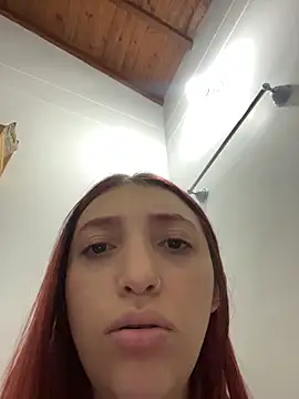 Paulina-Wells online show from October 13, 2025, 9:38 pm