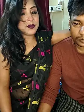 Hotbhabi305 online show from April 7, 2026, 5:15 pm